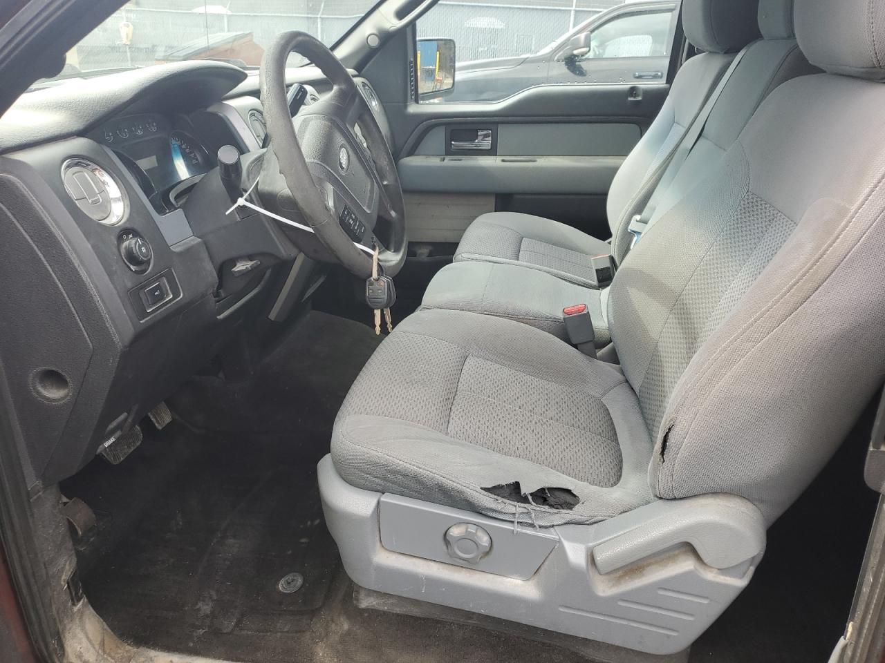 FORD F-150 SUPER CAB