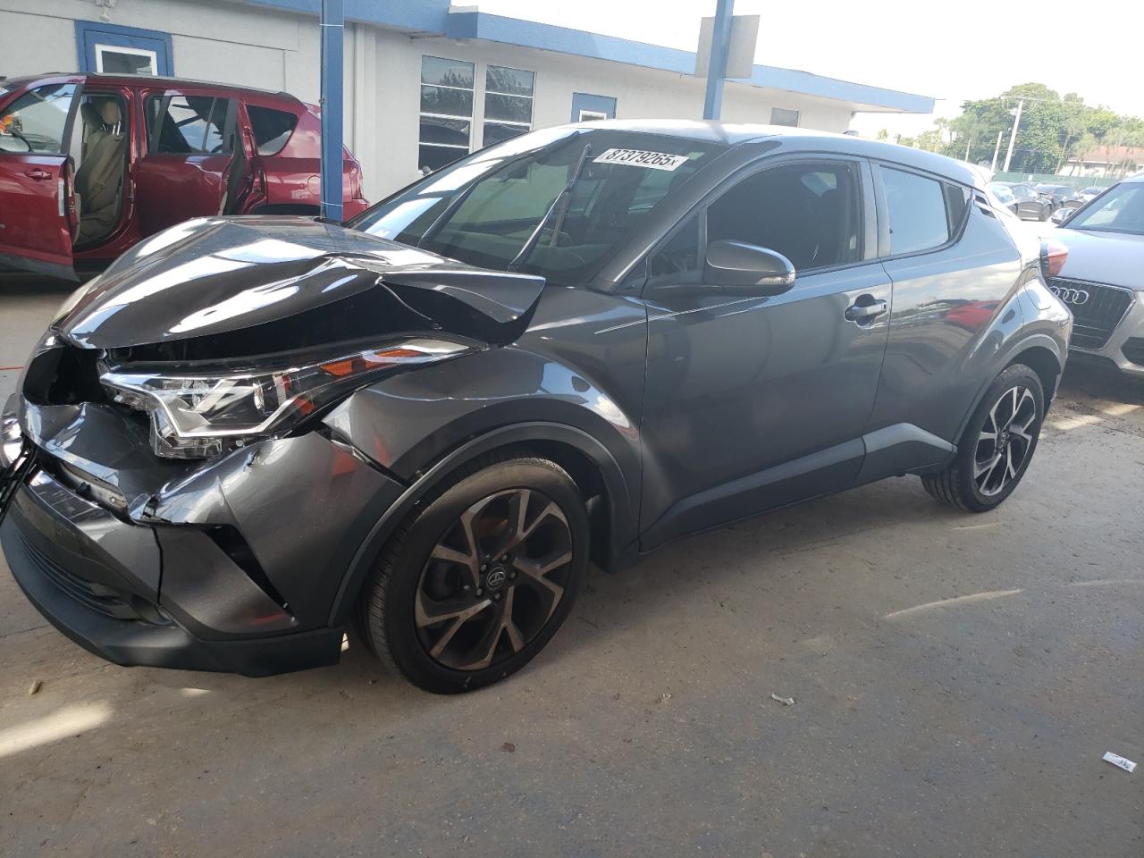 TOYOTA C-HR XLE