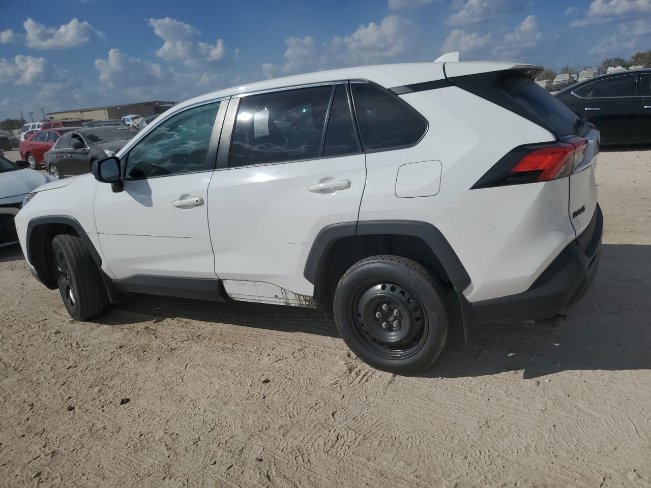 TOYOTA RAV4 LE