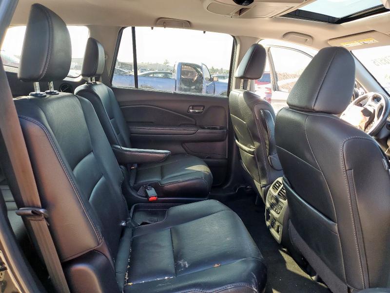 2021 HONDA PILOT TOUR - 5FNYF5H68MB013416