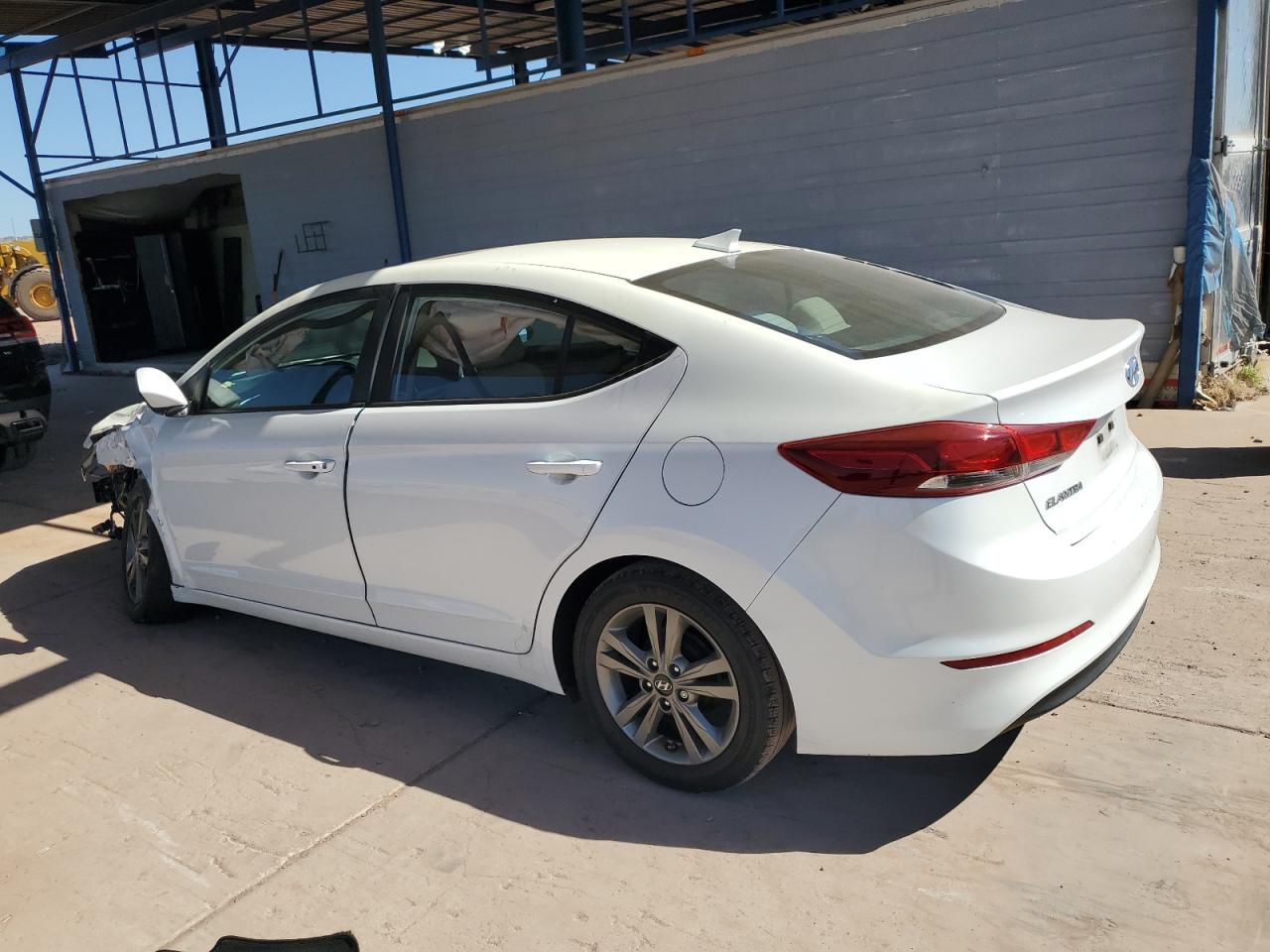 HYUNDAI ELANTRA SE