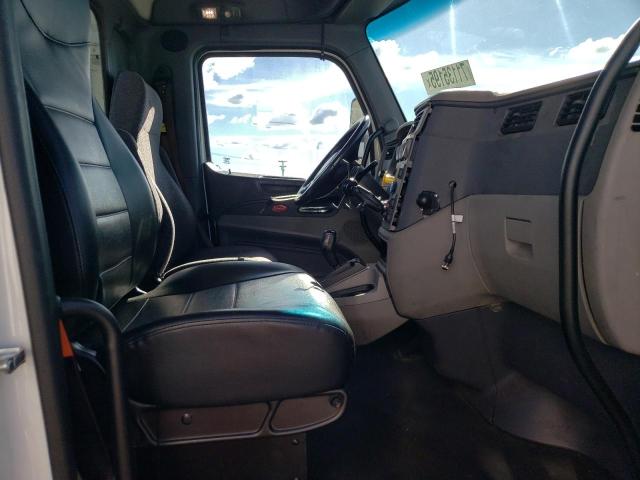 2016 PETERBILT TRACTOR 579 #3292332273