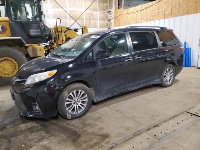 TOYOTA SIENNA XLE