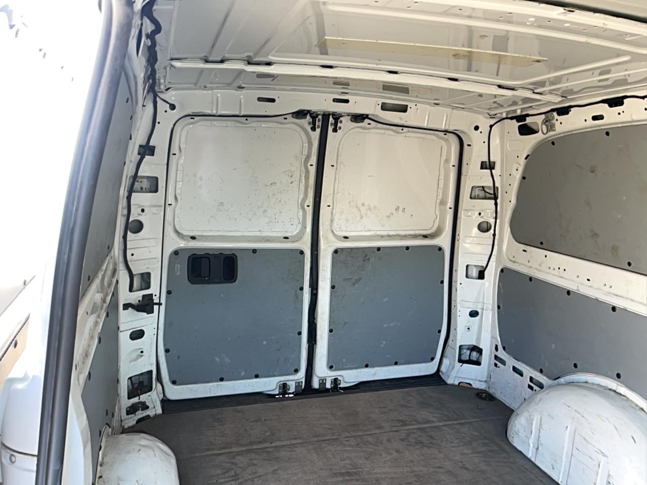 MERCEDES-BENZ METRIS