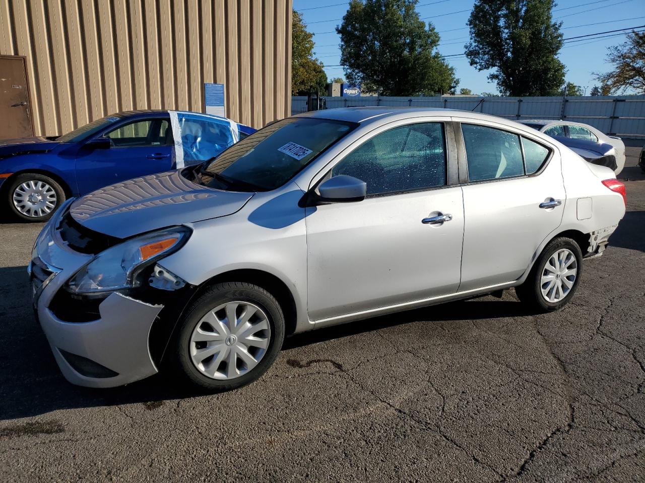 NISSAN VERSA S