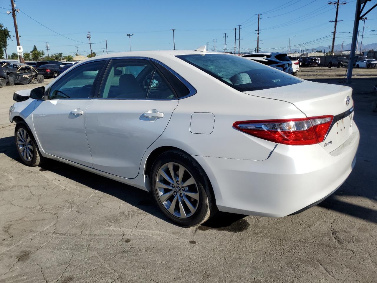 TOYOTA CAMRY LE