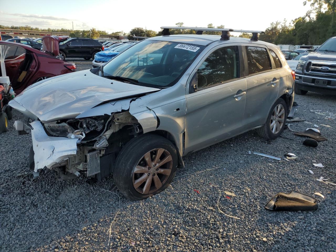 MITSUBISHI OUTLANDER ES