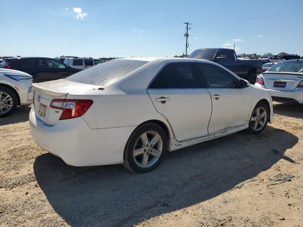 TOYOTA CAMRY L