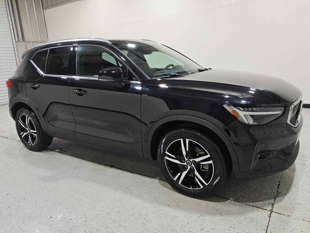 VOLVO XC40 PLUS