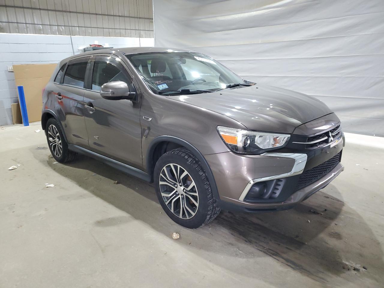 MITSUBISHI OUTLANDER ES