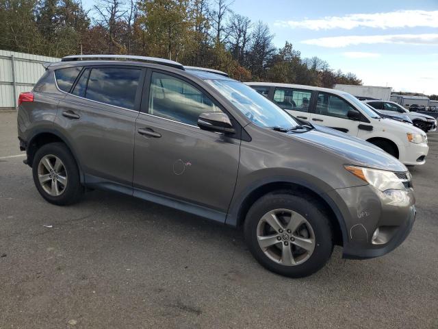 2015 TOYOTA RAV4 XLE - JTMRFREV9FD175203