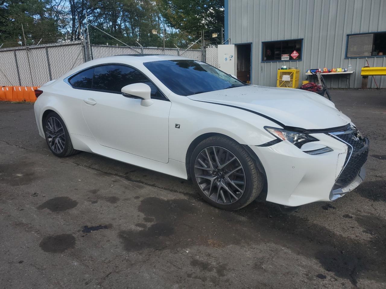 LEXUS RC 200T