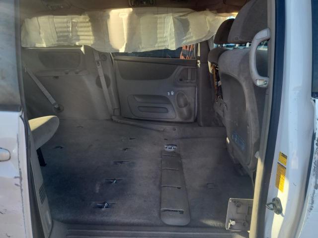 2004 TOYOTA SIENNA CE #3302687046