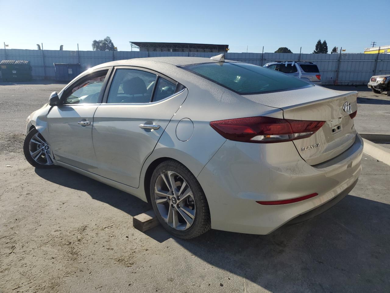HYUNDAI ELANTRA SE