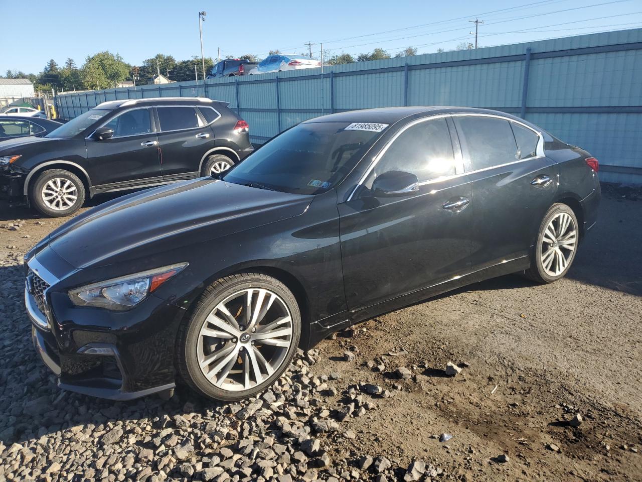 INFINITI Q50 LUXE