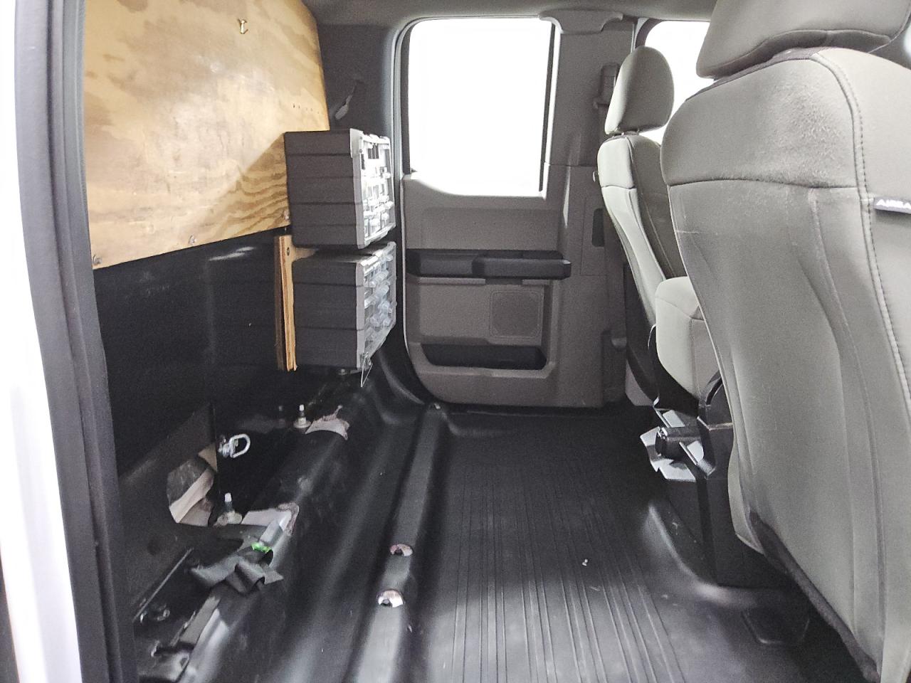 FORD F-150 SUPER CAB