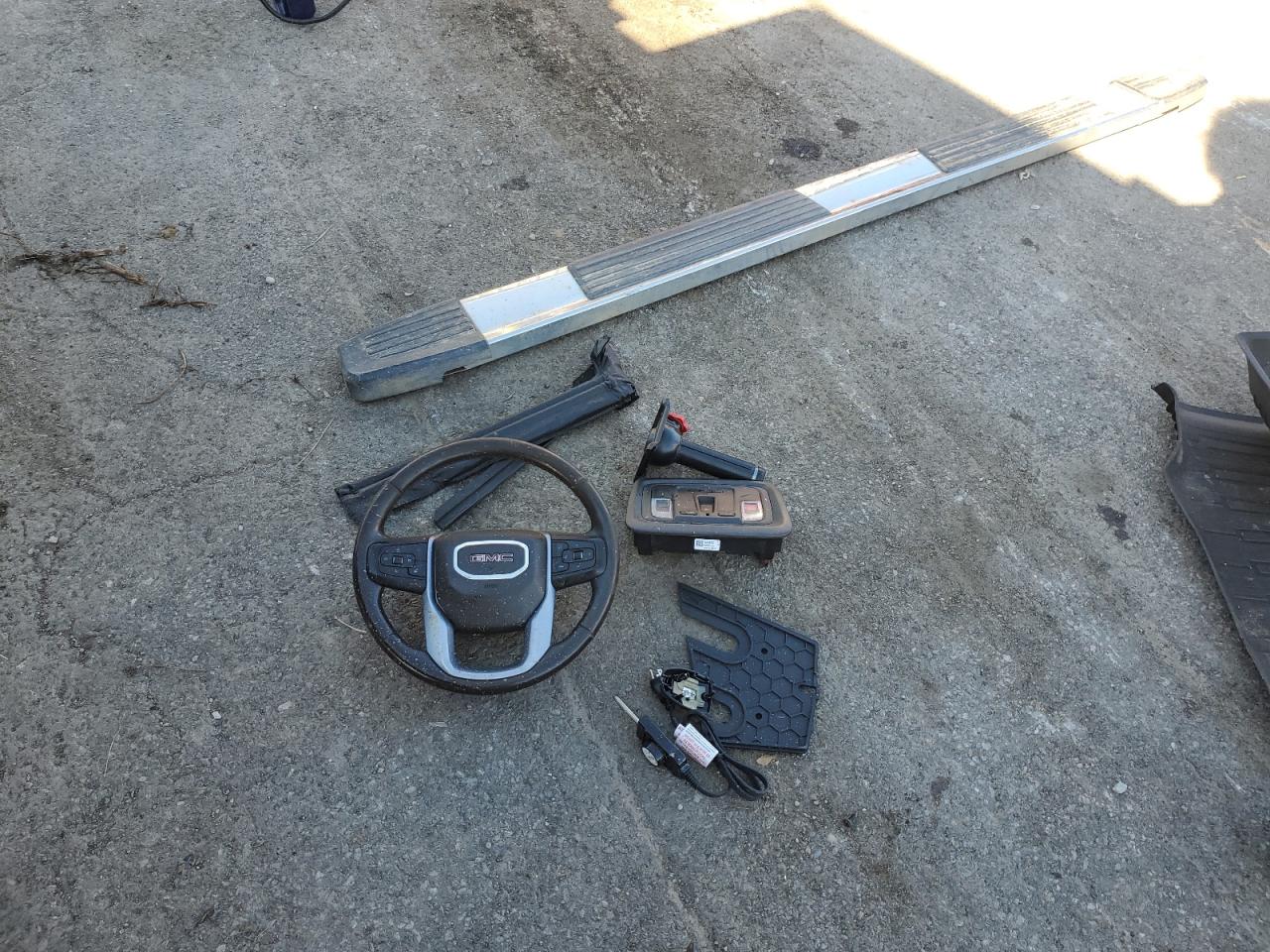 GMC SIERRA 1500 K1500 SLT