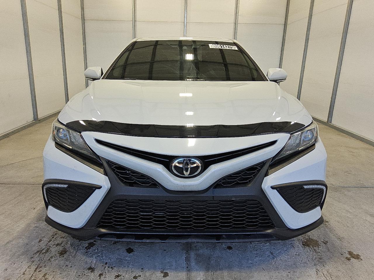 TOYOTA CAMRY SE NIGHT SHADE