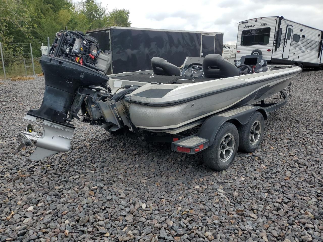 Lot #3284015822 2017 TRACKER BOAT