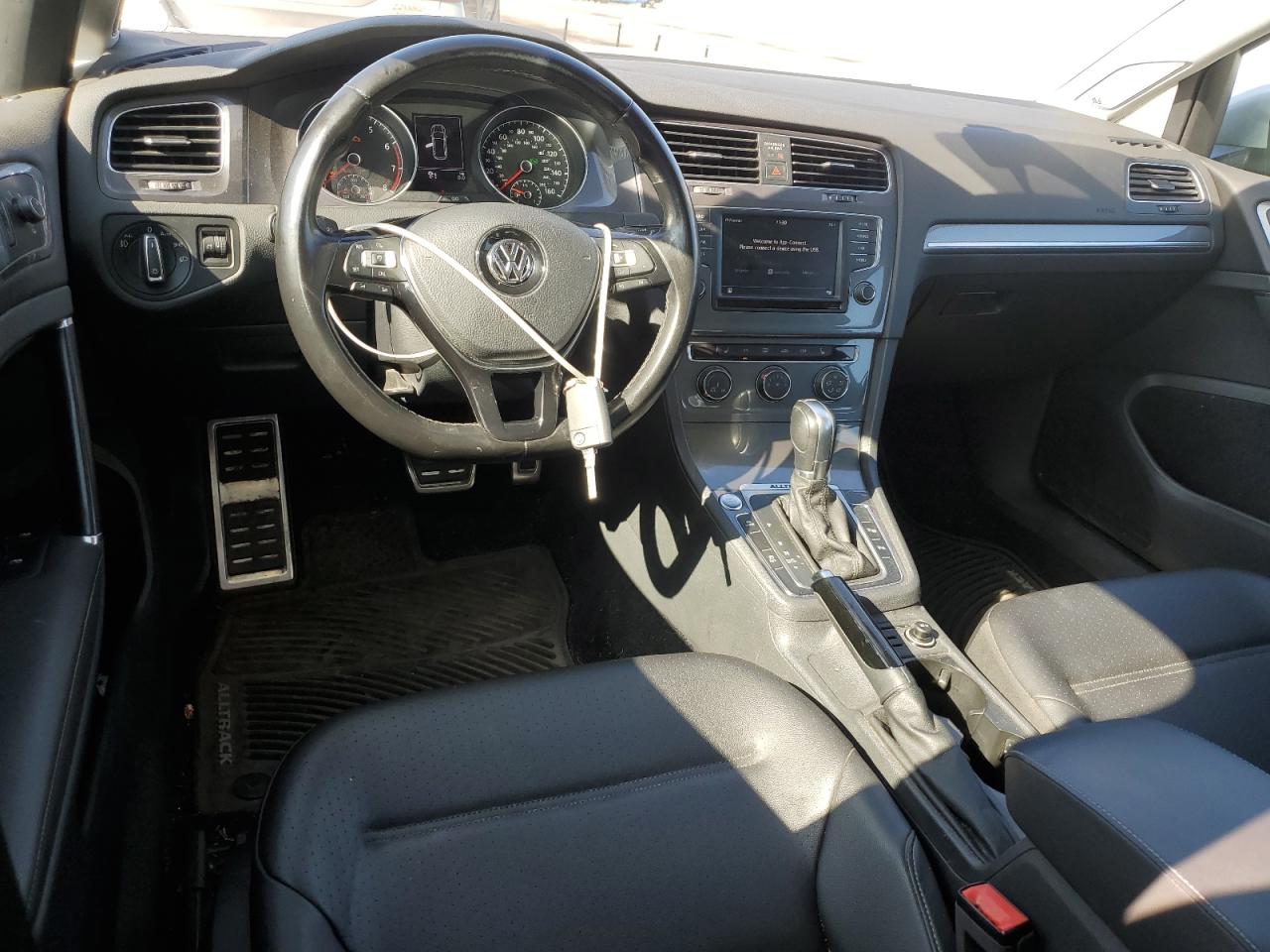 VOLKSWAGEN GOLF ALLTRACK S