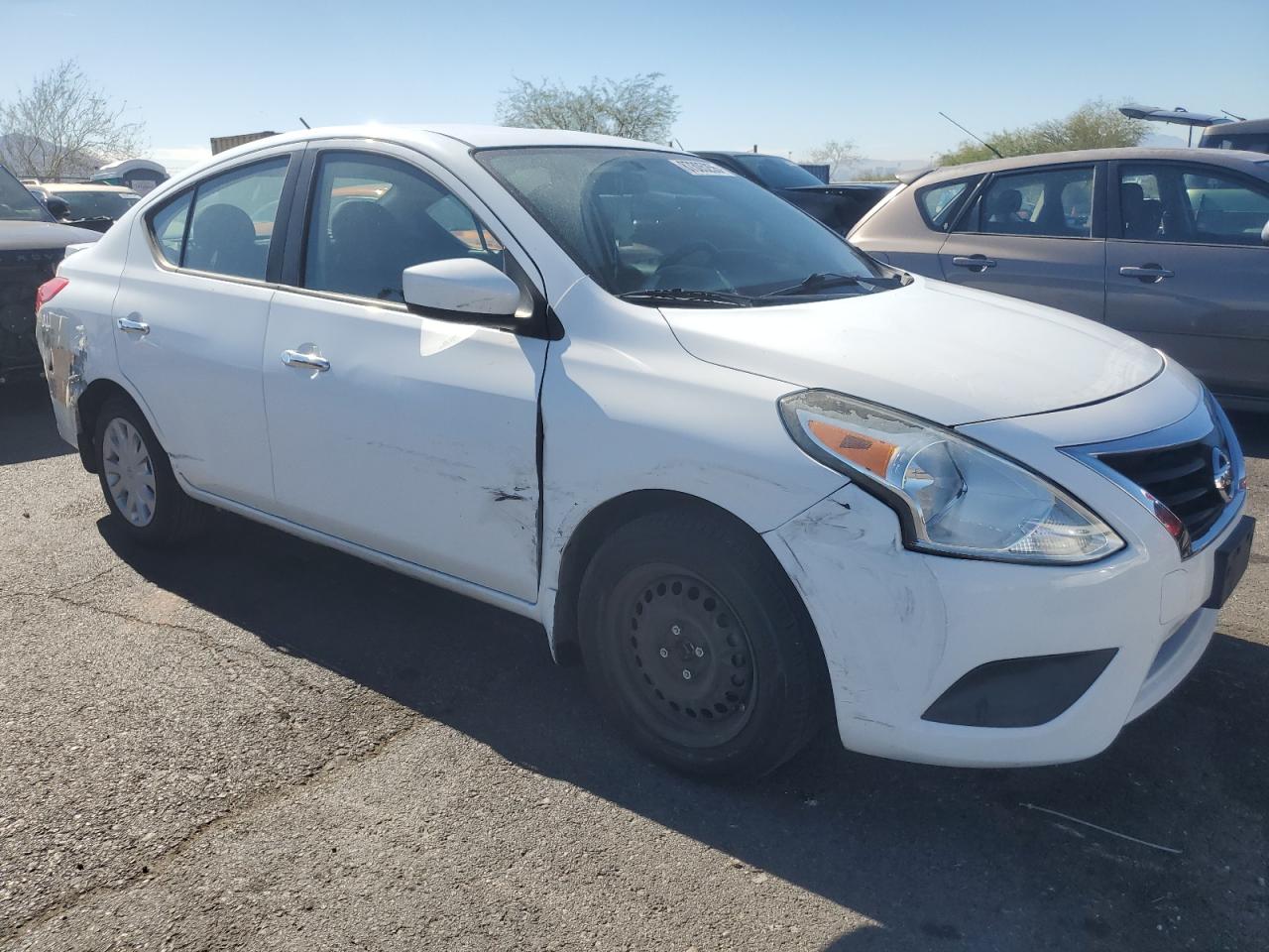 NISSAN VERSA S
