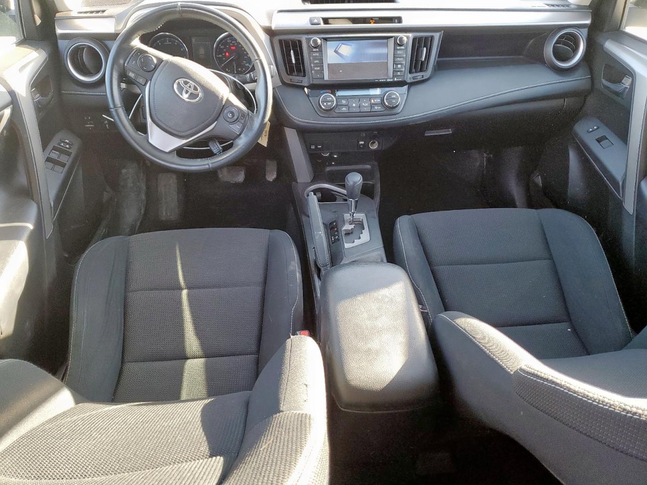 TOYOTA RAV4 XLE
