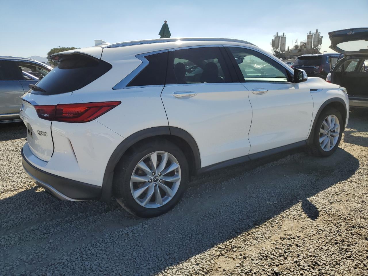 INFINITI QX50 ESSENTIAL