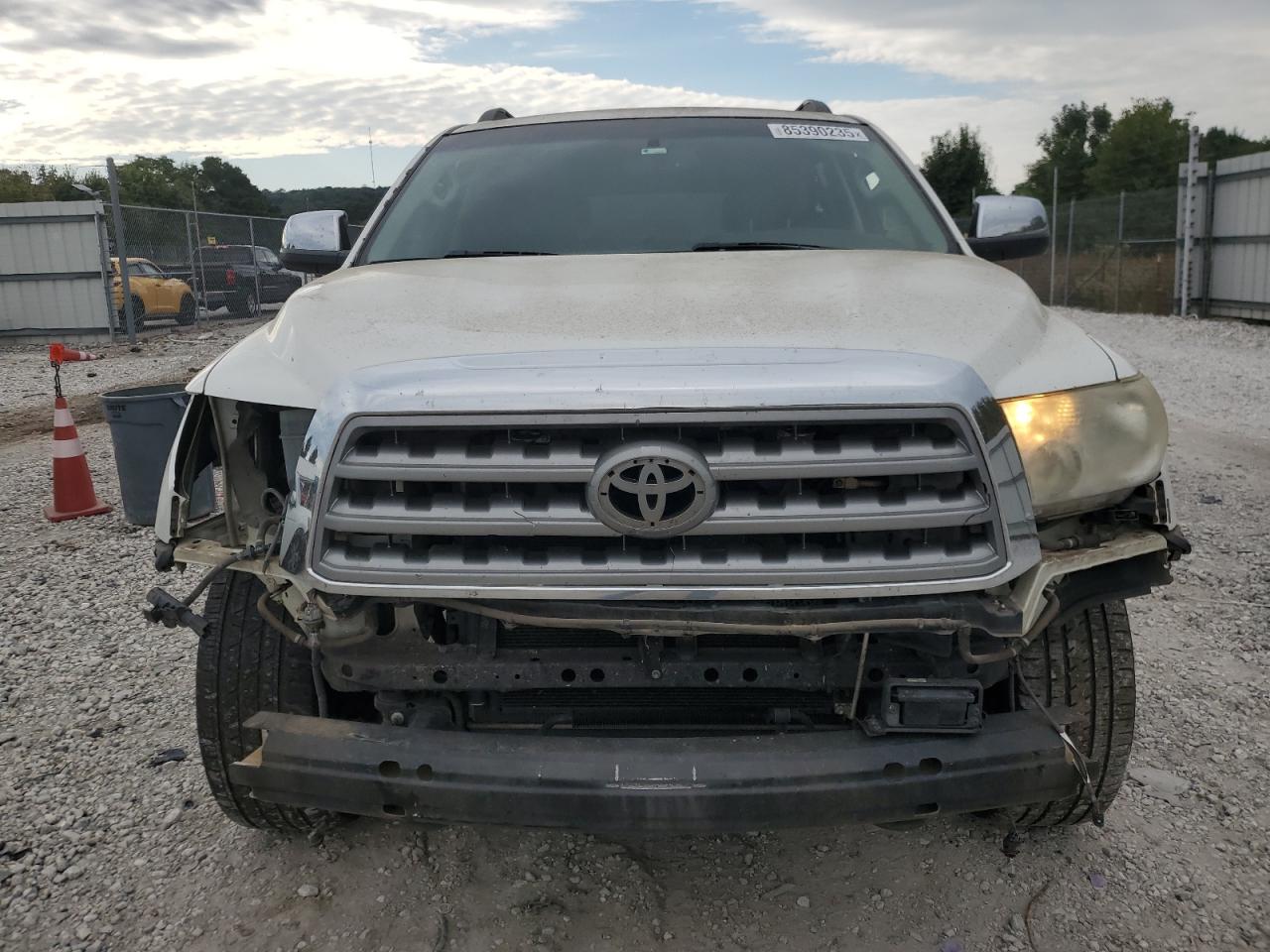 TOYOTA SEQUOIA PLATINUM