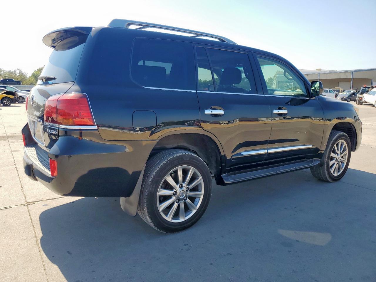 LEXUS LX 570