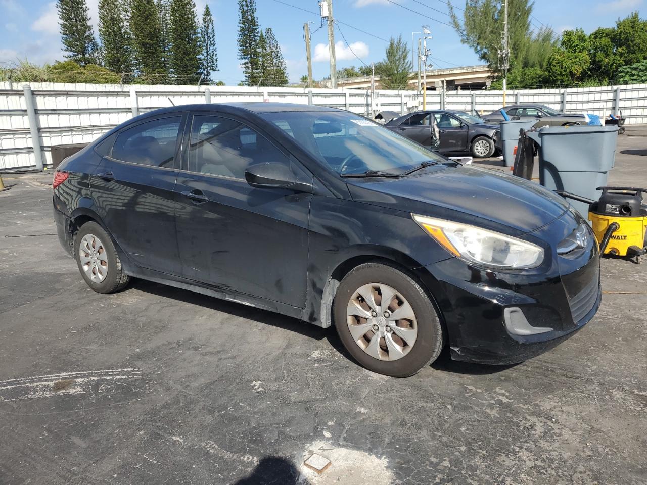 HYUNDAI ACCENT SE