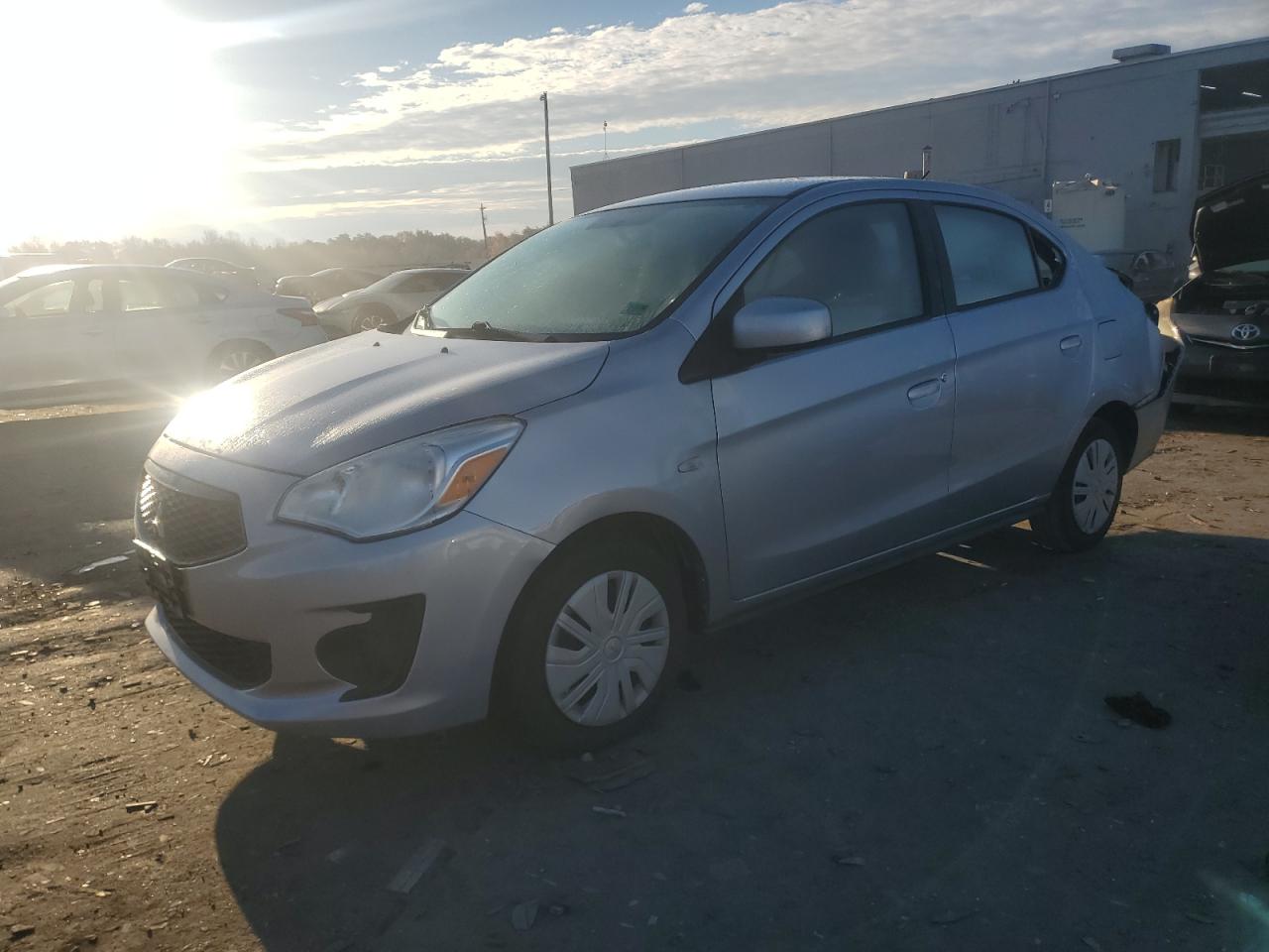 MITSUBISHI MIRAGE G4 ES