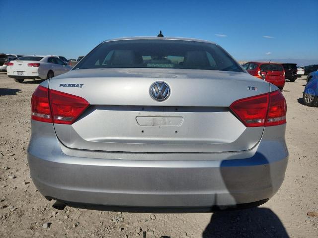 2015 VOLKSWAGEN PASSAT S - 1VWAT7A38FC050808