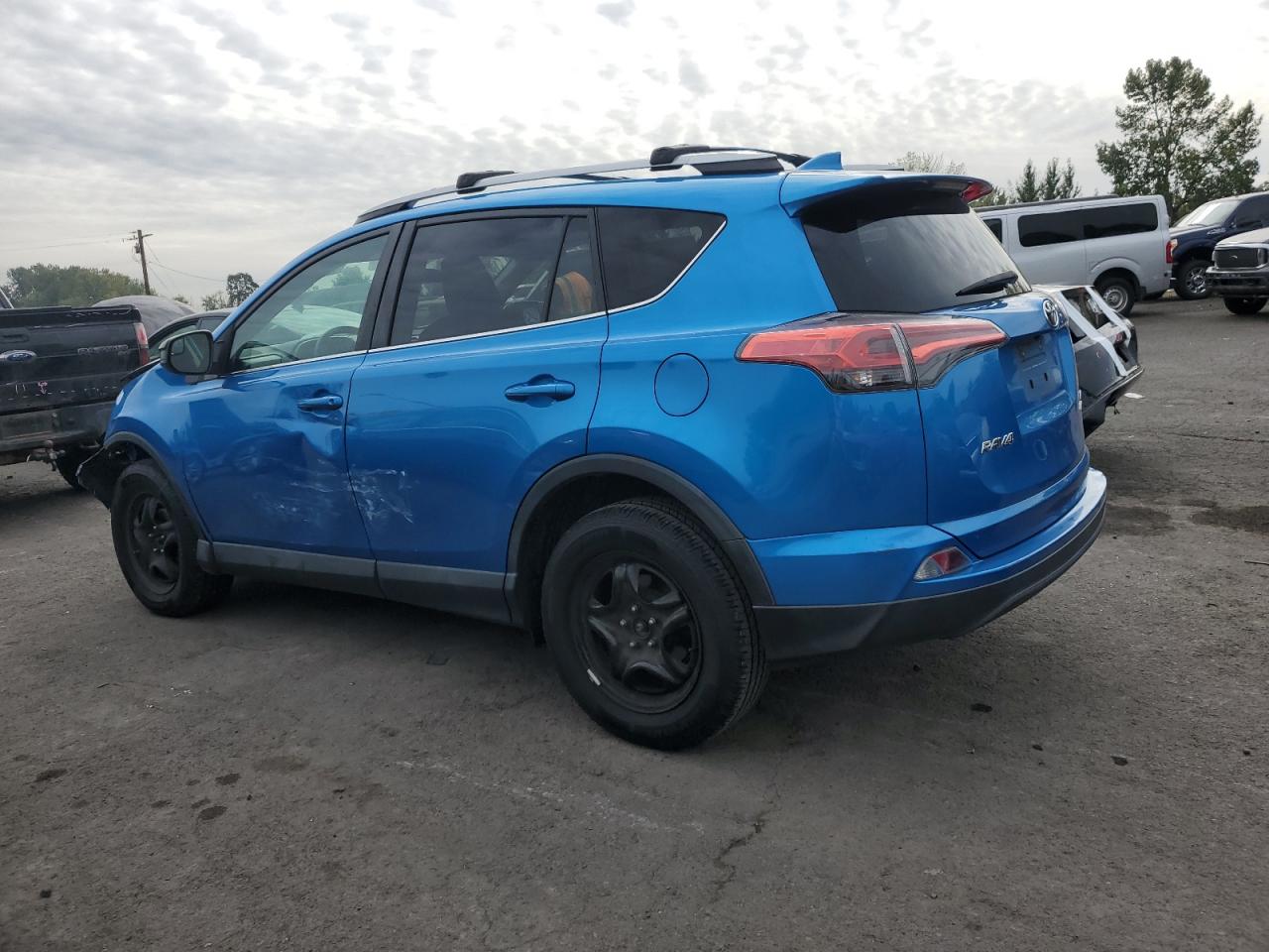 TOYOTA RAV4 LE