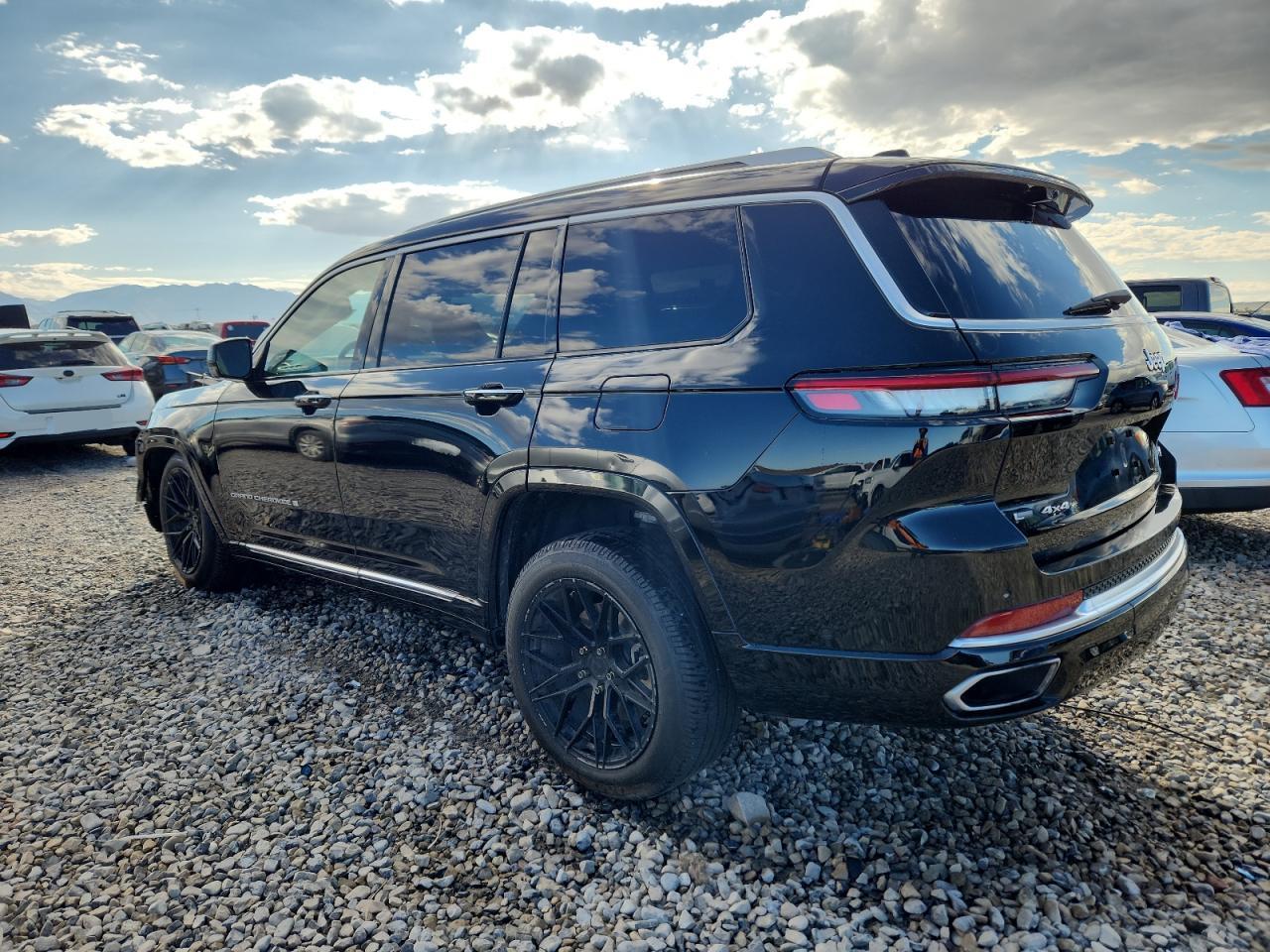 JEEP GRAND CHEROKEE L SUMMIT