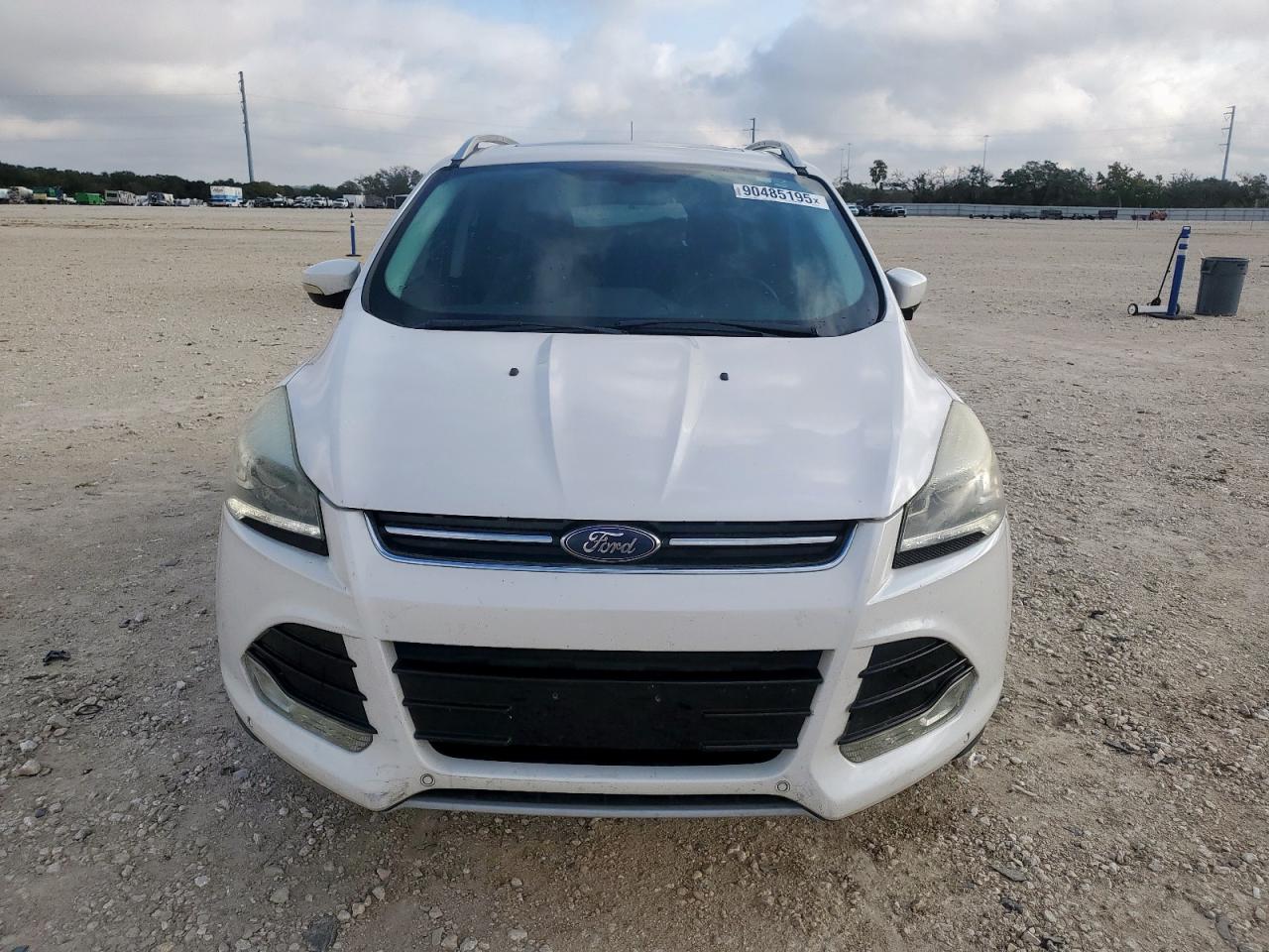 FORD ESCAPE TITANIUM