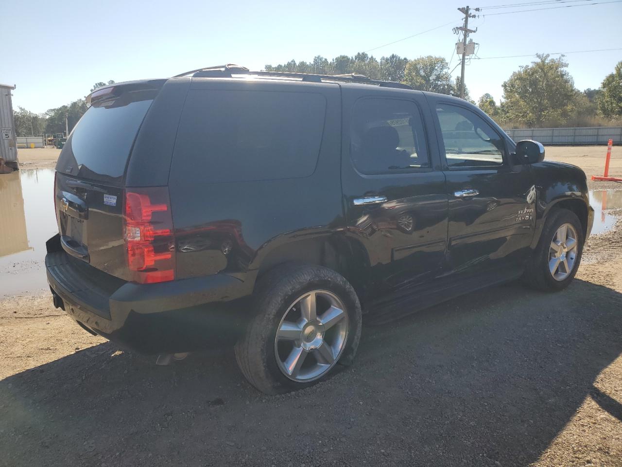 CHEVROLET TAHOE C1500 LS