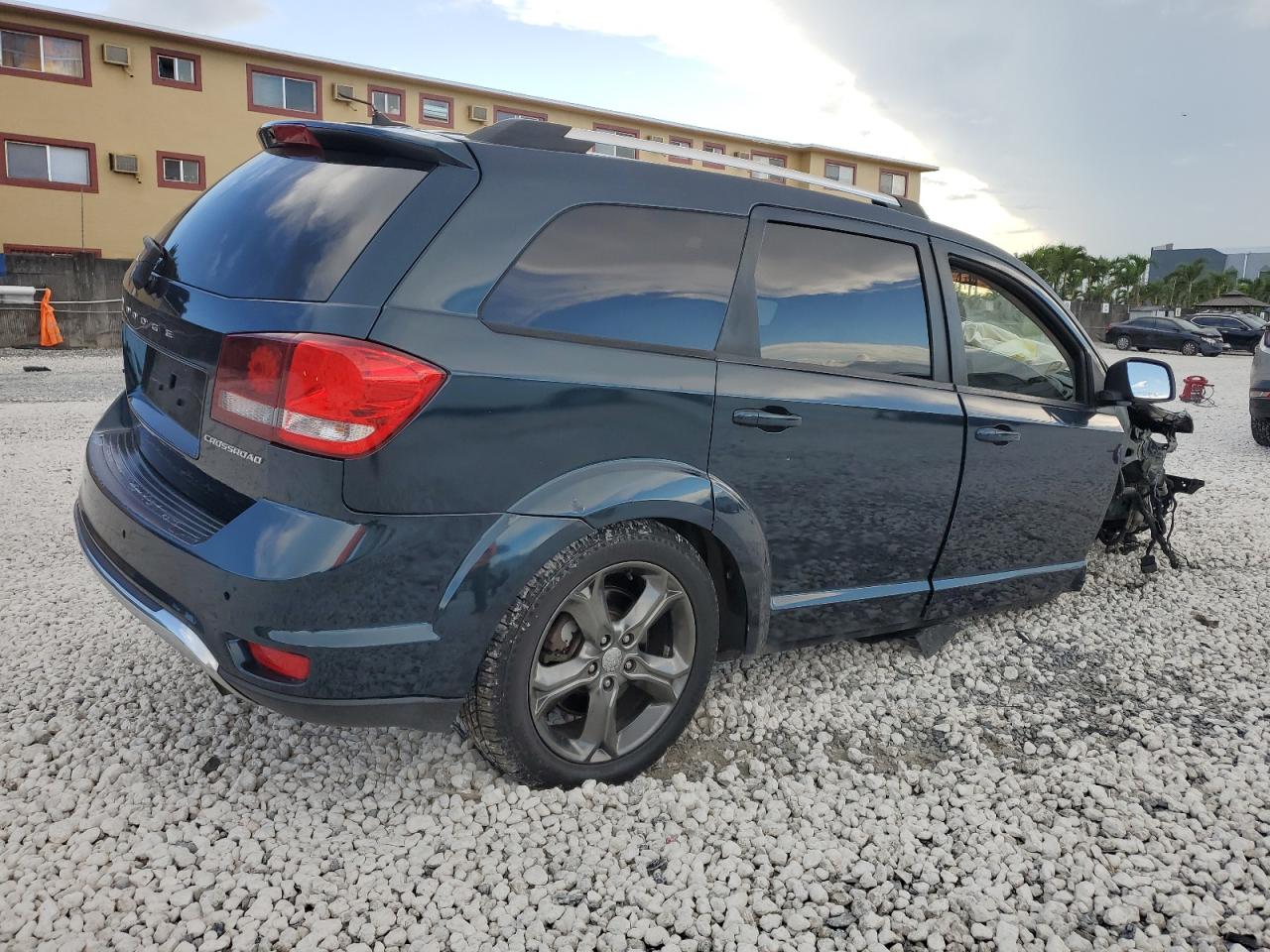 DODGE JOURNEY CROSSROAD