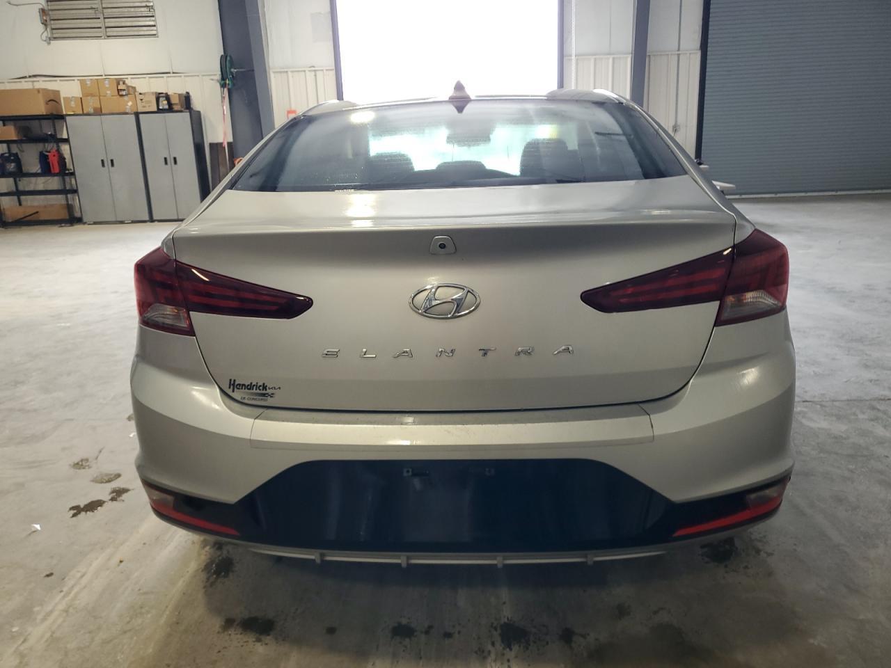 HYUNDAI ELANTRA SEL