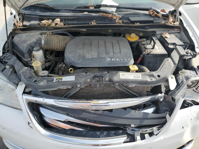 2015 CHRYSLER TOWN & COU - 2C4RC1BG7FR560403