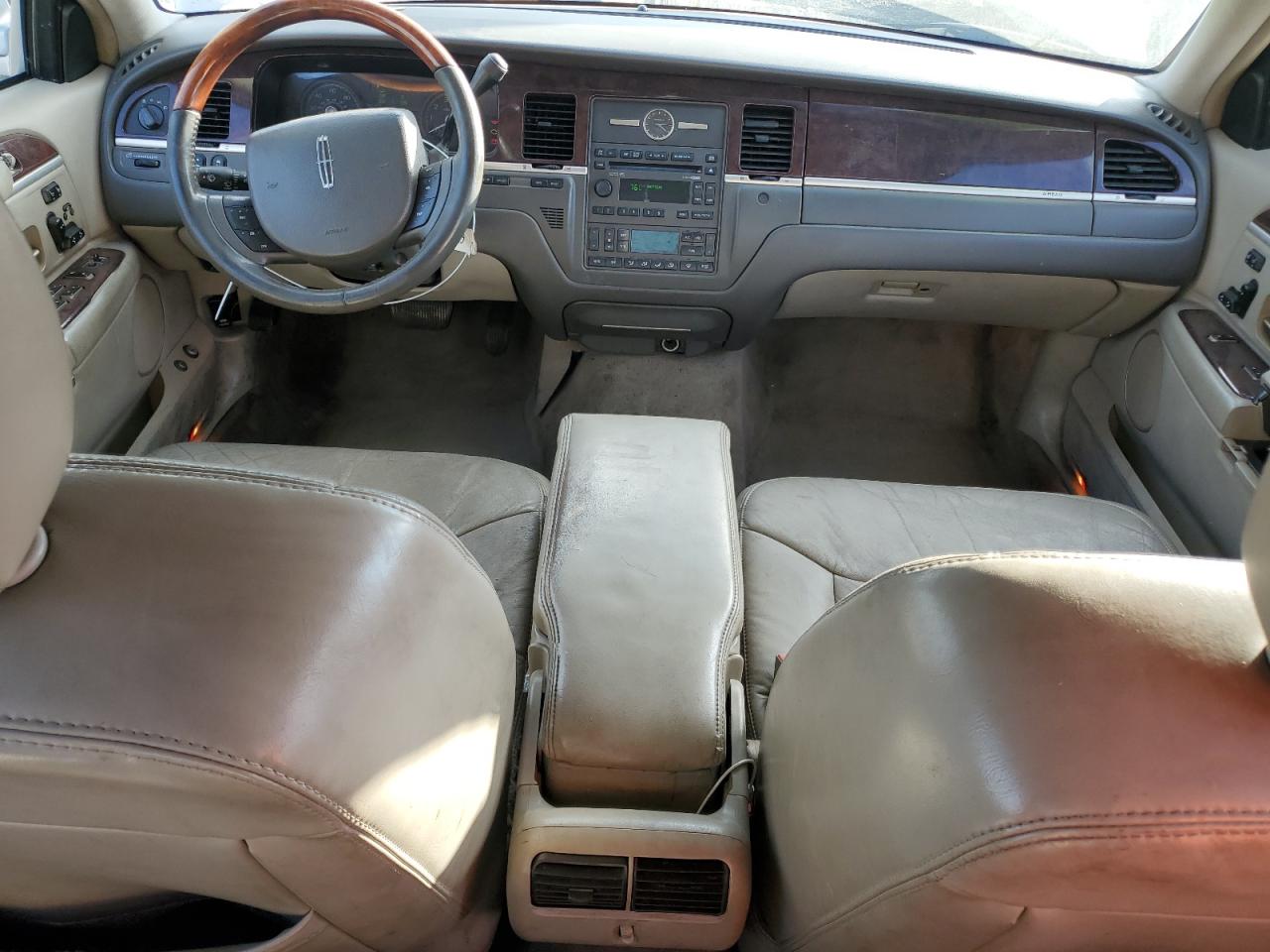 Lot #3290413759 2007 LINCOLN TOWN CAR S