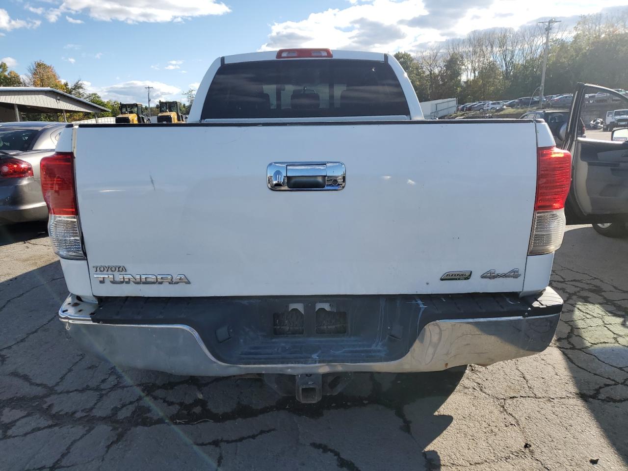TOYOTA TUNDRA DOUBLE CAB SR5