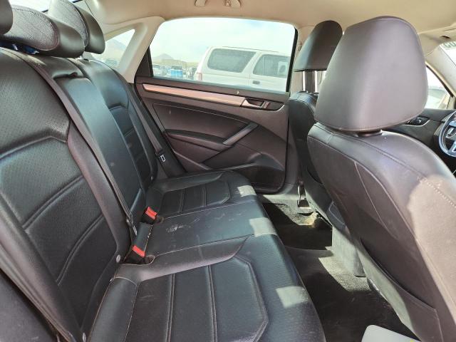 2015 VOLKSWAGEN PASSAT S 1VWAT7A36FC098758