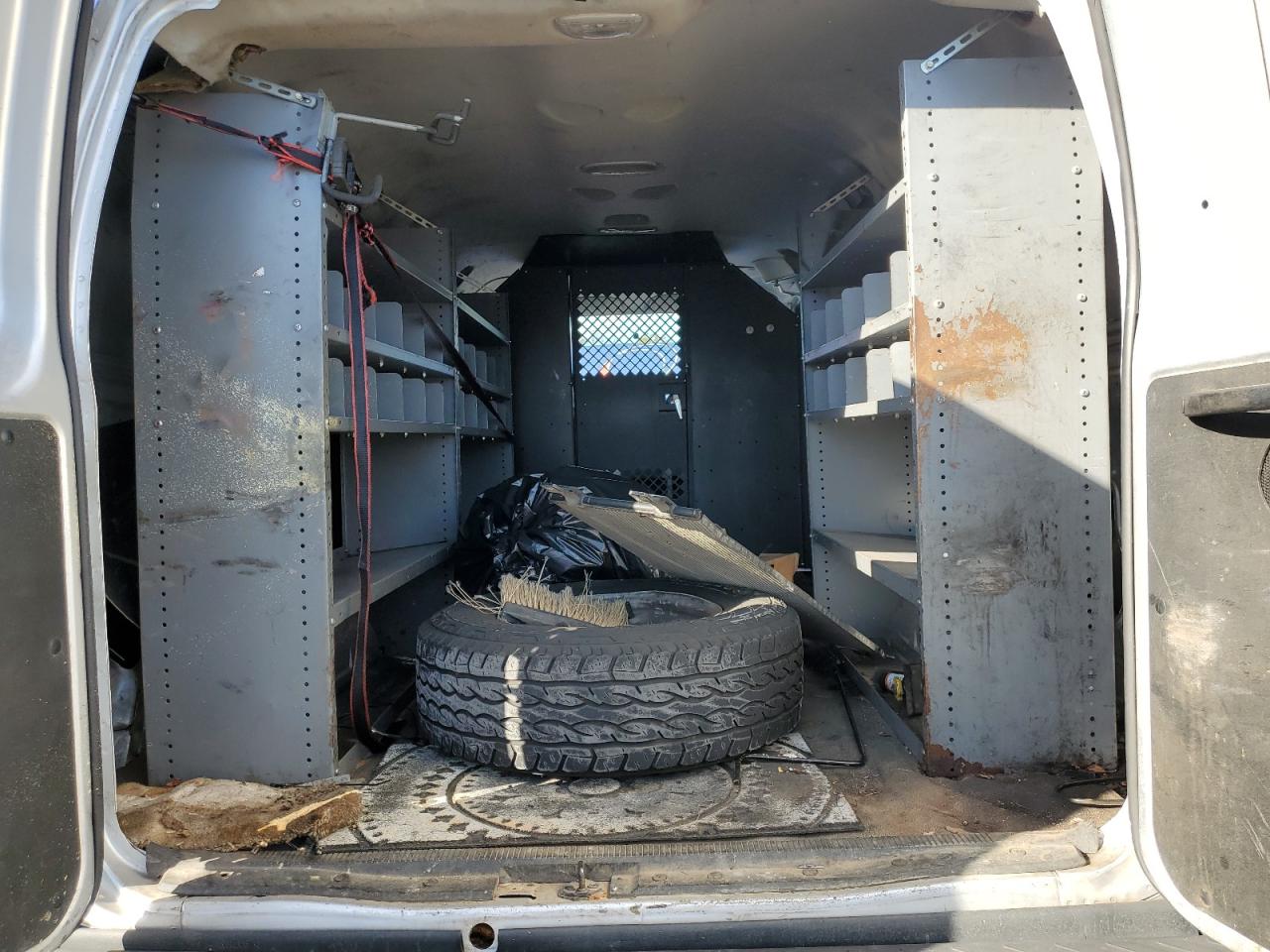 FORD ECONOLINE E350 SUPER DUTY VAN