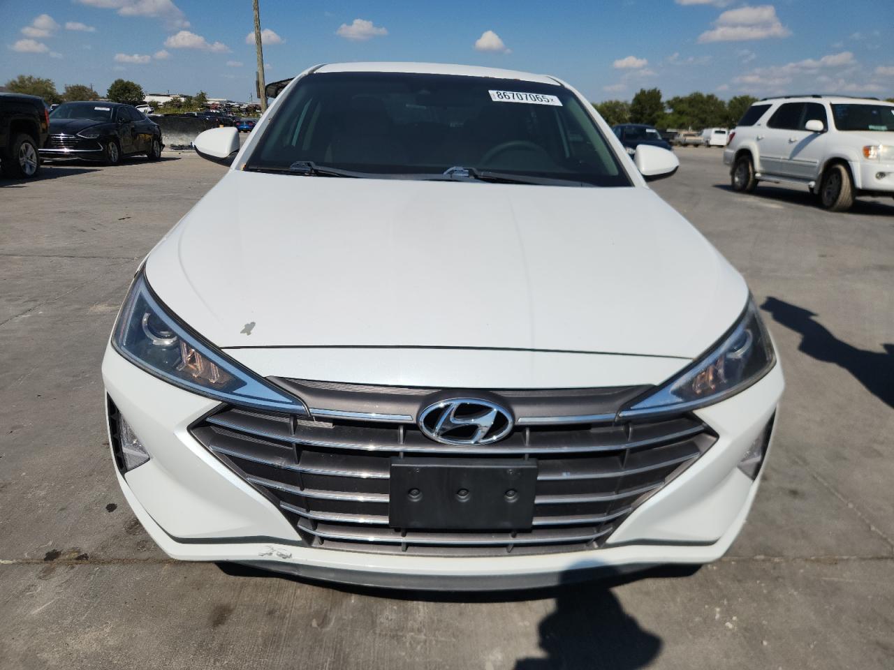 HYUNDAI ELANTRA SEL