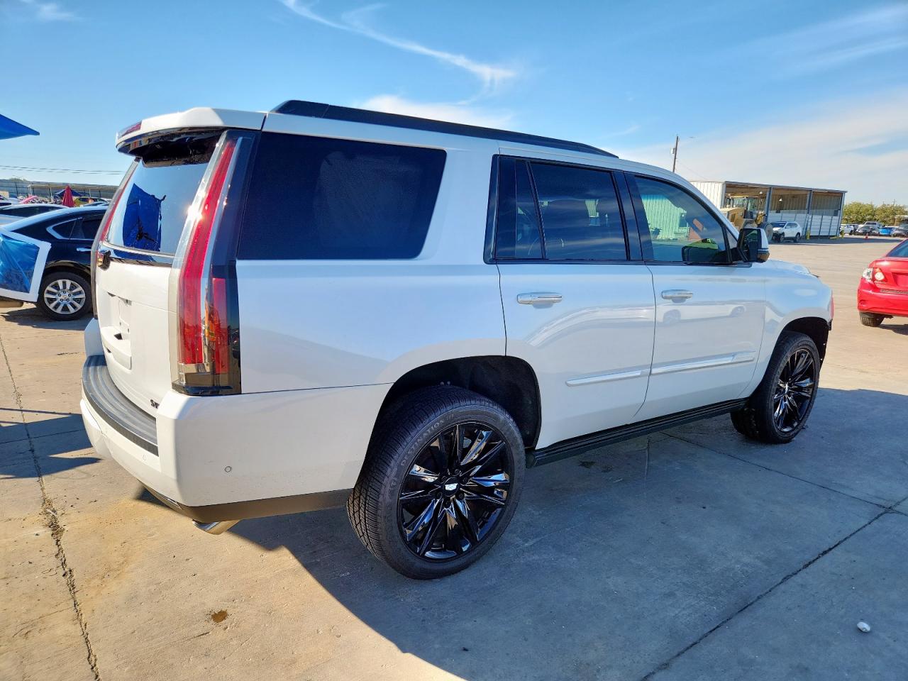 CADILLAC ESCALADE PREMIUM LUXURY