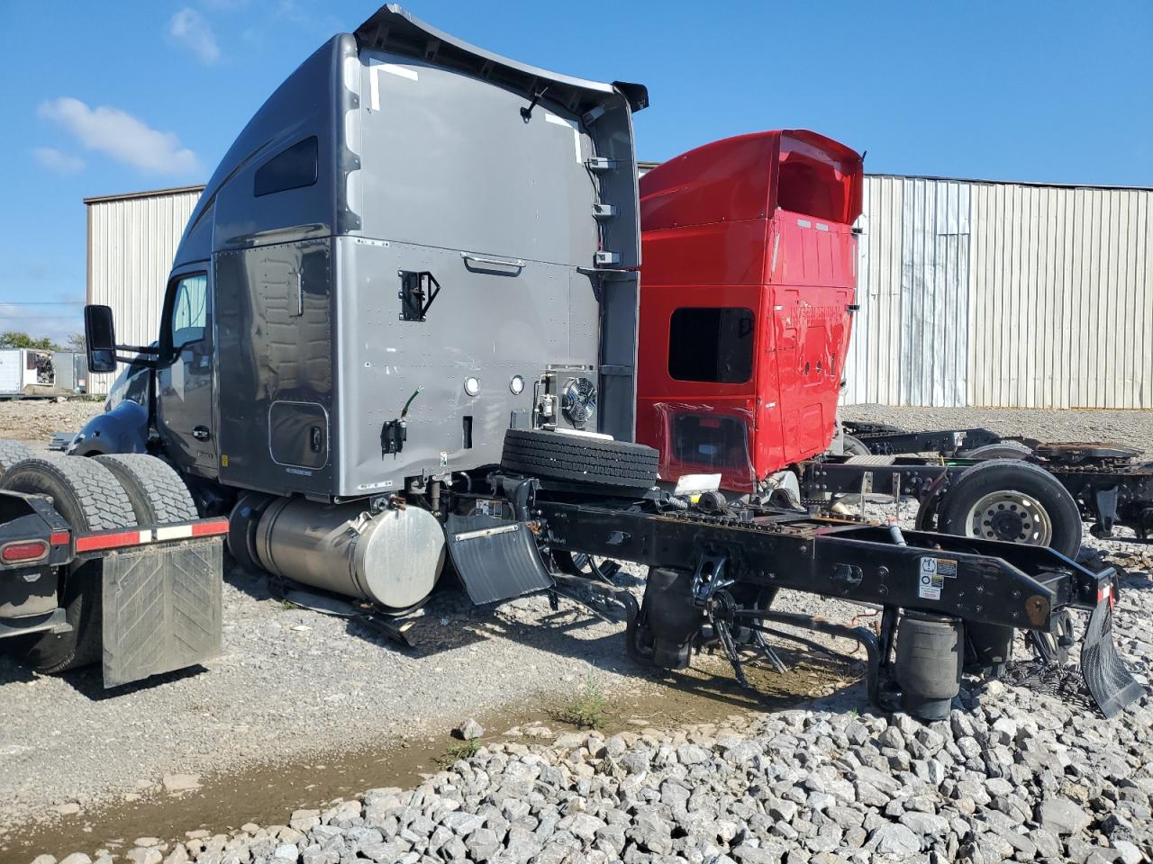 Lot #3268270033 2022 KENWORTH T680