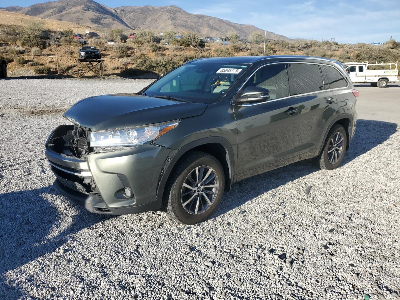 Lot #3269206086 2017 TOYOTA HIGHLANDER SE