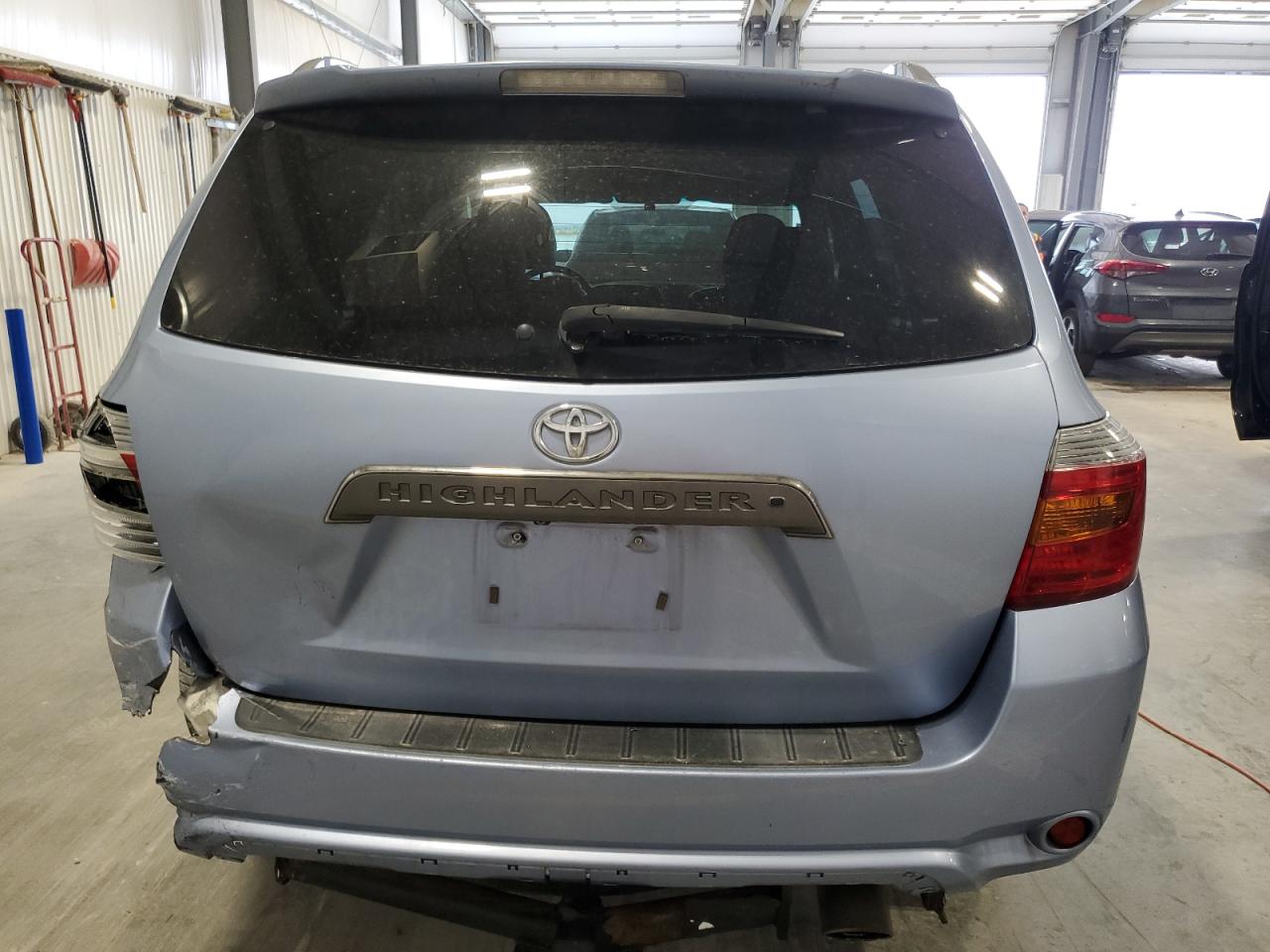 TOYOTA HIGHLANDER SPORT
