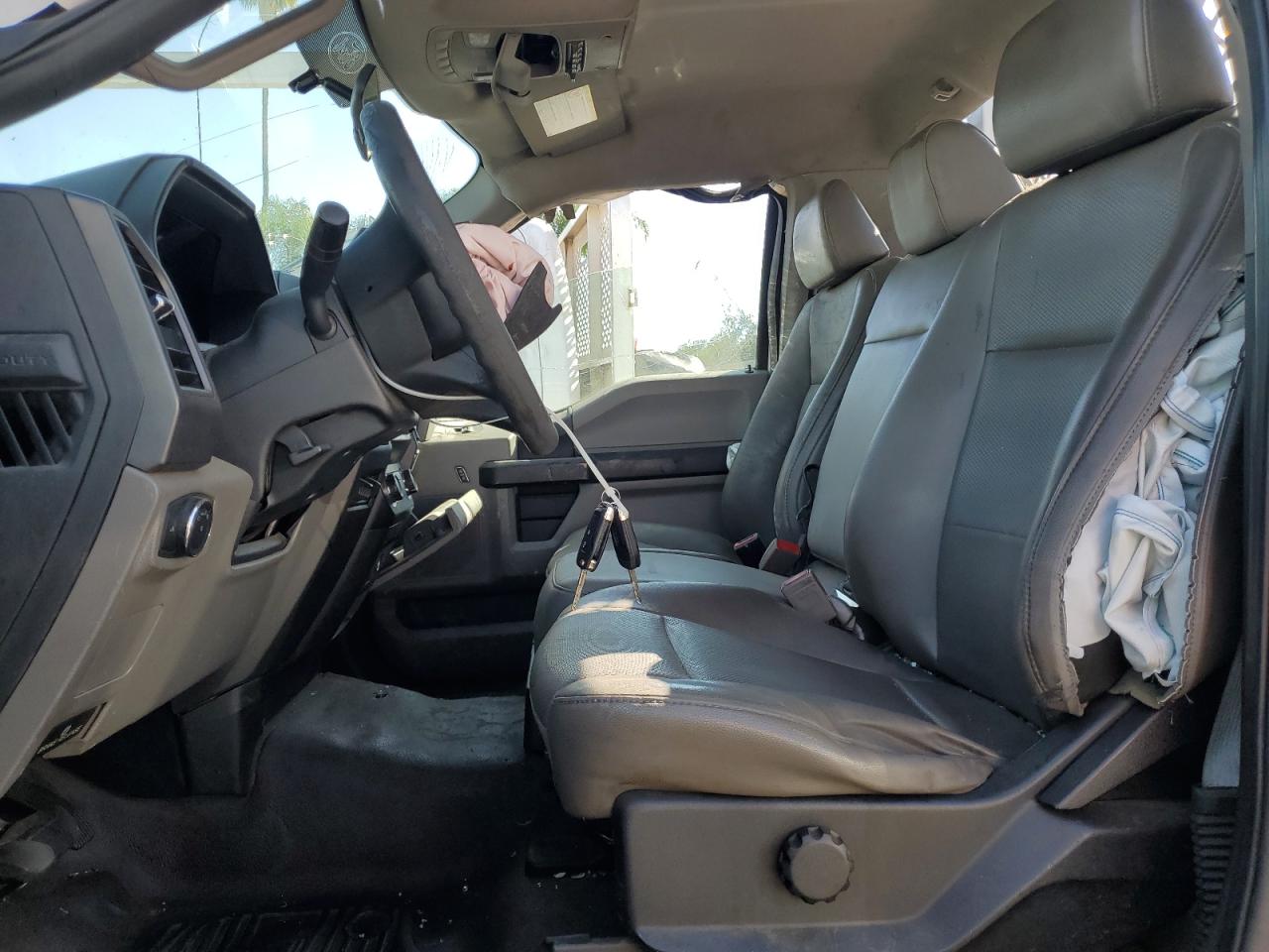 FORD F-550 SUPER DUTY