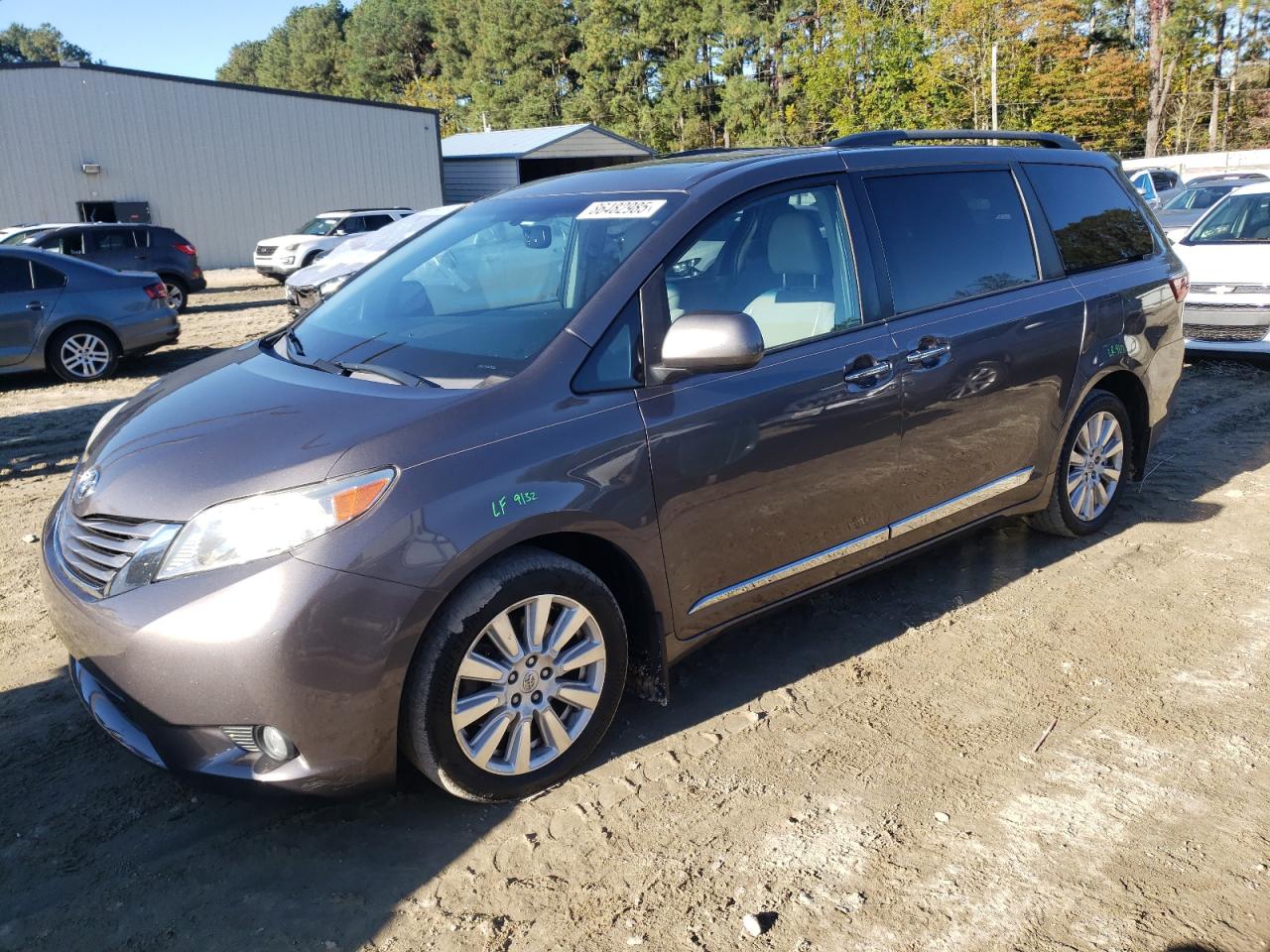 TOYOTA SIENNA XLE